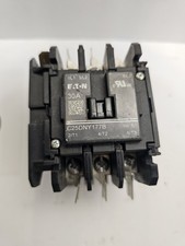 EATON C25DNY177B 240V  3 Pole Circuit Breaker ( 30A ) picture