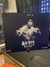 HotToys ENTER THE DRAGON Bruce Lee DX04 DX  picture