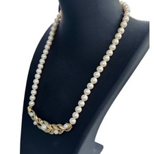Trifari Faux Pearl Necklace Gold Tone Pendant Designer Signed Vintage picture