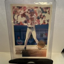 2000 Pacific Crown Collection Vladimir Guerrero Premiere Date # 14/27 Serial #d picture