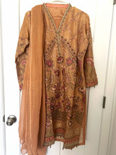 Women’s fancy, party wear Shalwar Kameez  Embroidered Suit Size M picture