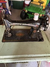 antique singer red eye sewing machine 1910-1924 G5250702 For Parts or Restore picture