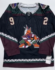 Logan Cooley Arizona Coyotes Home Jersey Size Large New With Tags picture