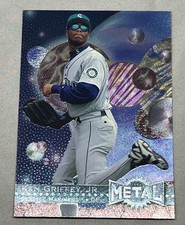 1996 FLEER METAL UNIVERSE KEN GRIFFEY JR #107 HOLO RARE 🔥 picture