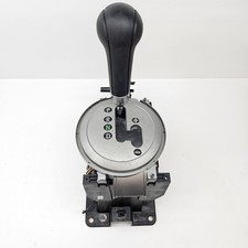 2004-2011 Mitsubishi Endeavor Floor Shifter Gear Selector Assembly Auto Trans picture