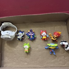 Hasbro Yo-kai Watch with some figures picture