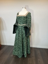 Renaissance Dress 15th C Medieval Green Velvet Floral Opera Lady Shakespeare picture
