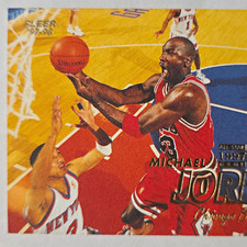 Fleer 1997-98 Michael Jordan Chicago Bulls Base Set #23 NBA Basketball Card picture