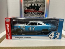 1:18 AUTO WORLD 1968 PLYMOUTH ROAD RUNNER RICHARD PETTY picture