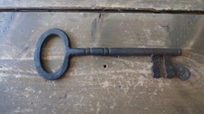 Antique Iron Skeleton Key 6 5/8