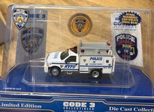 1:64 Code 3 NYPD Ford F-350 Super Duty Emergency Patrol 12551 Mint in Dome picture