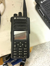 Motorola Portable/Handheld Two-Way Radio w/ Keypad Display Antenna Black picture