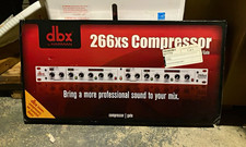 dbx 266xs Dual Compressor/Gate 2-Channel 1U Rackmount w/ Sidechain Insert picture