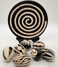 Vintage Peruvian Chulucanas Pottery 8 Piece Set 7 Clay Eggs & 1 Matching Plate picture