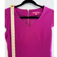 Betsey Johnson Magenta Pink V-Neck Ruffle Hem Sheath Dress Sz 2 picture