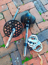mongoose 5 pcs combo Crankset  175mm , seat , post , clamp and peddals  picture