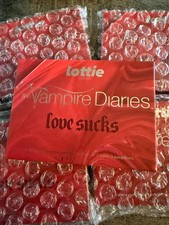 1 New Lottie London x The Vampire Diaries Love Sucks 6 Pan Eyeshadow Palette picture