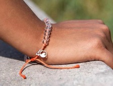 4Ocean Beaded Bracelet Coral Reef Orange and Clear Glass One Size Fits All ~NEW~ picture