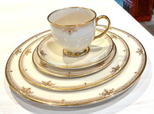 Lenox Republic Presidential 5 Piece Place Setting Fine China Gold Trim USA NICE picture