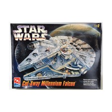 AMT-ERTL Star Wars Model Kits 1/58 Cut-Away Millenium Falcon VG+ picture