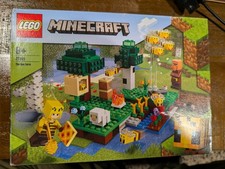 LEGO Minecraft 21165 The Bee Farm - Brand New Factory Sealed Retired picture