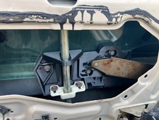 1977-1979 Lincoln Mark V Window Regulator Plastic Both sides picture