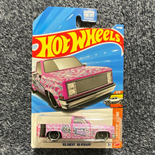 Hot Wheels Truckin' Along 1983 '83 Chevy Silverado Pink Black Widow 1:64 picture