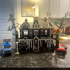Alternative to Lego Stranger Things Creel House picture
