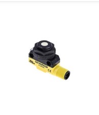 (2) Open Box New BANNER Ultrasonic Sensor QS18UPAQ8 - Buy 2 for Price of One NIB picture