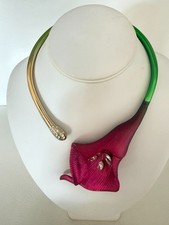 NWT BETSEY JOHNSON Calla Lily Collar Necklace Floral Design $128  purple pink picture