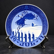 Antique Royal Copenhagen 1911 Annual Christmas Plate Wooden Fence with Sheaf 7