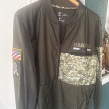 Nike Men's Las Vegas Raiders Salute to Service picture