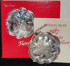 Towle 1987 Sterling Silver 925 Christmas Mistletoe Ornament Pendant Box Vintage picture