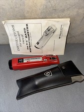 AO American Optical Hand Held Refractometer 10430 W/Dipstick & Manual Excellent picture