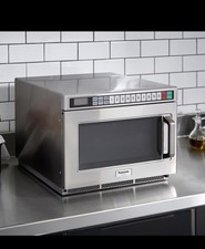 Panasonic PRO1 Commercial Microwave Oven Heavy Duty .6 Cu Ft 1200W picture