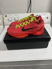 Size 9.5-  Zoom Kobe 6 Protro Reverse Grinches picture