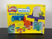 NEW 2001 Play-Doh Disney Pixar Monsters, Inc. Mold-A-Monster Set with Box-Hasbro picture