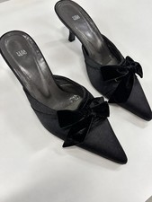 Vintage Vera Wang Black Satin Velvet Bow Pointed Toe Mule Heels 7.5 M Y2K picture