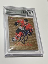 Jonathan Toews Signed Card Fleer Ultra Gold Medallion Slabbed Beckett BAS IP a picture