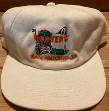 HOOTERS RARE VINTAGE EMBROIDERED OWL GRAPHIC ADJUSTABLE SOUVENIR CAP (OS) WHITE picture