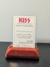 KISS⚡️1978 ARMY KIT UNSIGNED CLASSIFICATION  CARD-AUCOIN picture