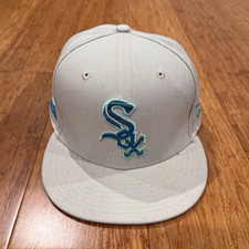 New Era 59FIFTY Chicago White Sox Fitted Cap 7 1/4 White/Light Blue MLB picture