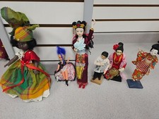 SET OF 6 WORLD DOLLS -VINTAGE GREAT COLLECTRS ITEM picture
