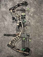 Hoyt Power Max  RH 25.5-30draw 50-60 Lbs Package picture