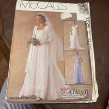 McCall’s 2028 Wedding Dress sewing pattern Alicyn Exclusives Size 4, 6, 8 uncut picture