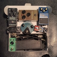 8 PEDAL BUNDLE. fuzz screamer blues  vibe looper echobrain noisegate and WAHH picture