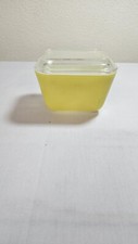 PYREX Verde Yellow 501 B 1 1/2 Cup Refrigerator Dish with Glass Lid Vintage picture