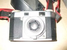 VINTAGE OLYMPUS 35 MM CAMERA NO RES picture