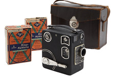 Siemens B 16mm Camera with Busch-Glaukar 2cm f2.8 Lens, Accessories & Case 46730 picture