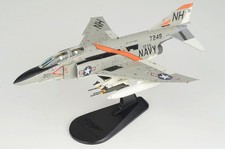 HA19034 Hobby Master F-4J Phantom II 1/72 Model NH201 USN VF-114 Aardvarks picture